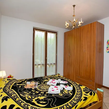 Appartement Sleeps 5 Pool Manerba del Garda