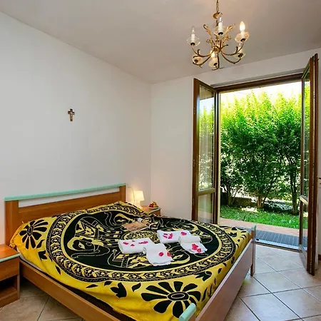 Appartement Sleeps 5 Pool