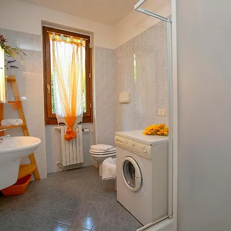 Sleeps 5 Pool * Manerba del Garda